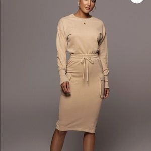 BEIGE AMBREAL CREW NECK BODYSUIT